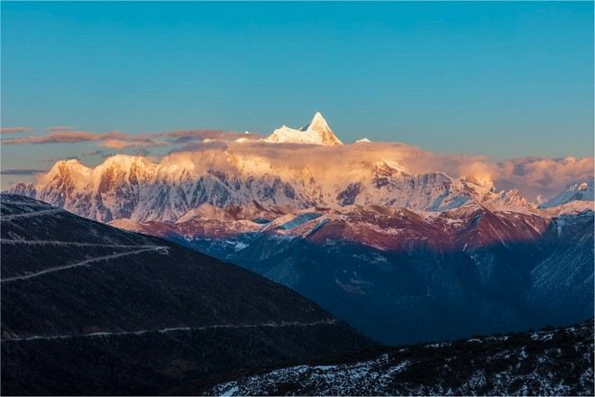 遠眺南迦巴瓦峰