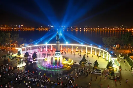 防洪紀念塔-晚上