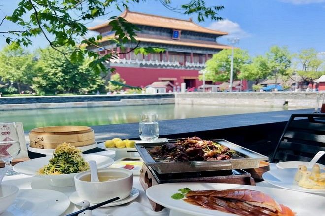 四季民福故宮景觀用餐位置