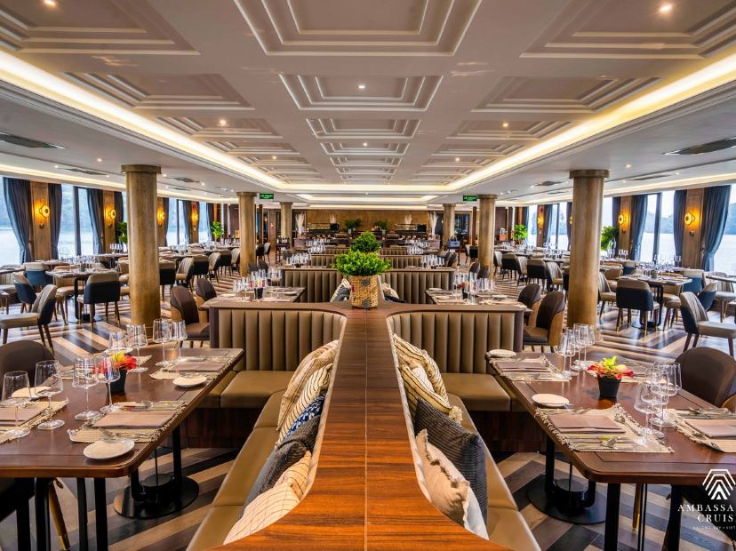 Ambassador Cruise 餐廳