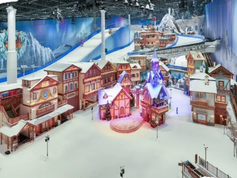 耀雪冰雪世界娛雪區