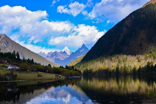 康定情歌木格措風景區