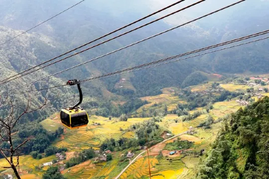 世界最長三線纜車～番西邦峰纜車