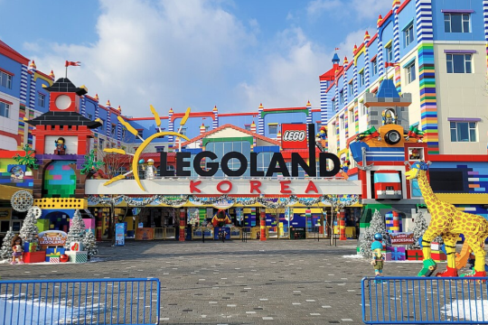 江村+首爾 5天冬日親子之旅 ※【保證2晚江村Elysian度假村+冬日滑雪體驗+傳統韓式三溫暖】、江村Rail Bike、樂天世界+水族館、樂高樂園、Zoolung Zoolung 室內動物園