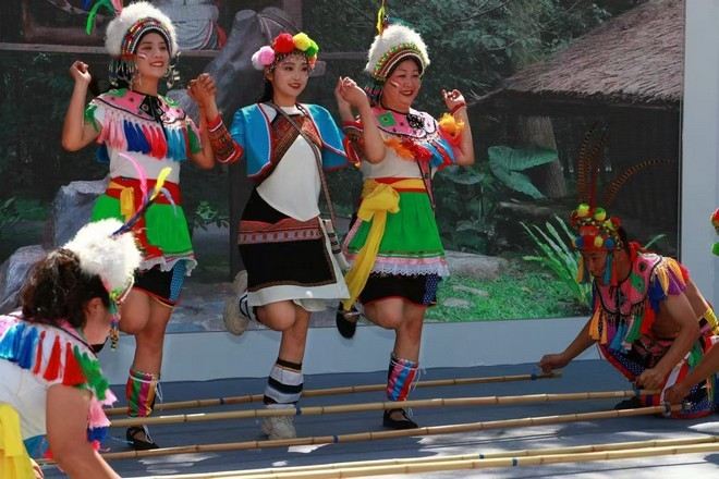 非遺體驗~觀看《高山族舞蹈》