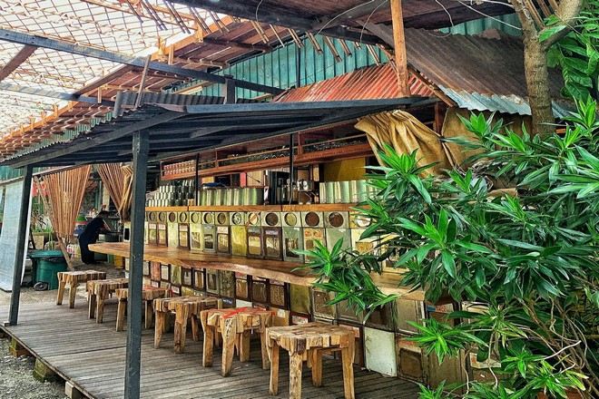 新源隆原木咖啡館