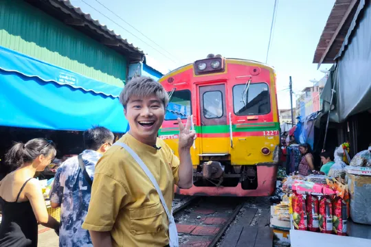 Mae Klong火車鐵路市場