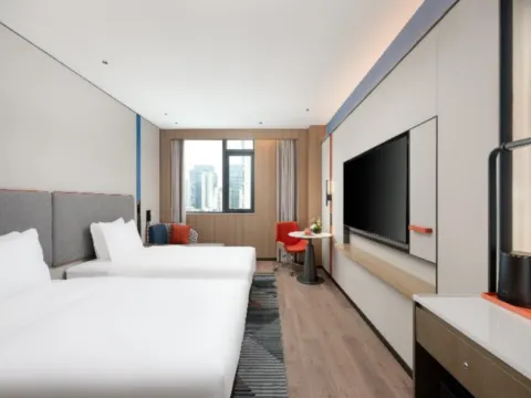 海口世貿中心智選假日酒店