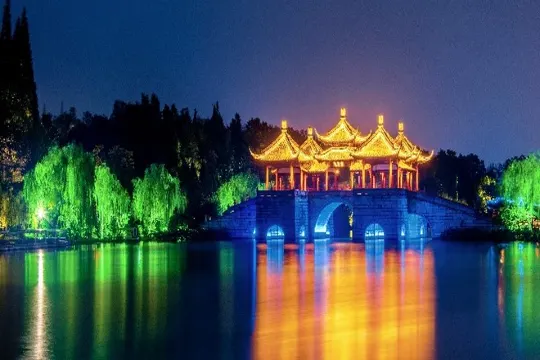 《二分明月憶揚州》