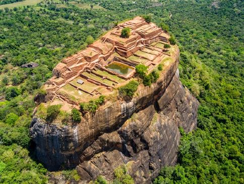 斯里蘭卡 叢林探險。文化遺產 6天團  -  【三大世界文化遺產 西畿利亞古城、加耳古都 、 丹布勒石窟寺】 奴娃拉伊利雅山城 (小英倫、世界四大紅茶產地)、雅拉野生動物園、觀賞高蹺立釣