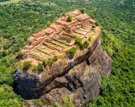 斯里蘭卡 叢林探險。文化遺產 6天團  -  【三大世界文化遺產 西畿利亞古城、加耳古都 、 丹布勒石窟寺】 奴娃拉伊利雅山城 (小英倫、世界四大紅茶產地)、雅拉野生動物園、觀賞高蹺立釣