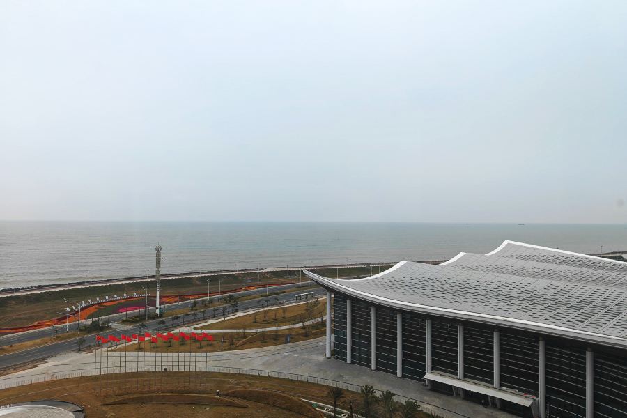 潮州3天團·《永安專享~約500呎豪華海景客房~汕頭白天鵝酒店「潮」玩攻略+高鐵》 專享包廂【鮑魚砂鍋粥養生宴】【任食一人一鍋金牌牛肉火鍋】湘子橋的日與夜 尋味鎮邦路美食街 潮州美食純玩3天團