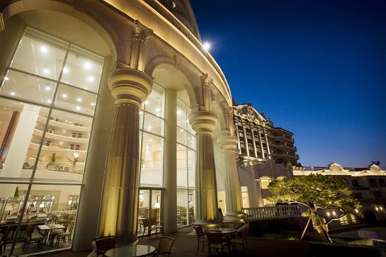 La & Sol Beach Resort