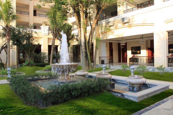 興隆華美達溫泉酒店