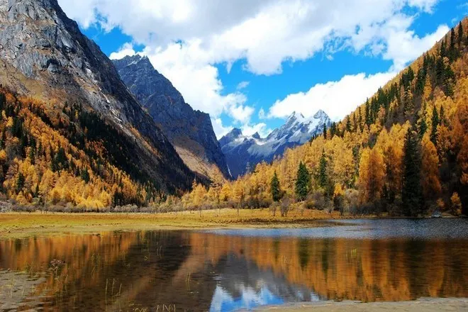 四姑娘山