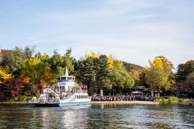 《周年尊享禮遇》平昌+首爾5天秋色之旅 ※2晚Alpensia Resort Pyeong Chang + Luge Land斜坡滑車、大關嶺天空牧場、發旺山觀光纜車~Monapark Skywalk 《周年尊享禮遇》平昌+首爾5天秋色之旅 ※2晚Alpensia Resort Pyeong Chang + Luge Land斜坡滑車、大關嶺天空牧場、發旺山觀光纜車~Monapark Skywalk