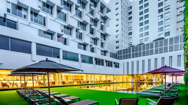 Mandarin Hotel~Managed by Centre Point