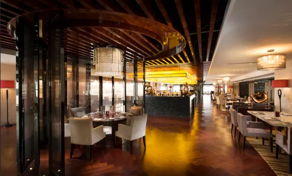 中山利和希爾頓酒店