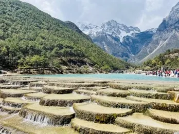 【4鑽】【人間美景】高鐵昆明 雲南、香格里拉、大理避暑深度遊 麗江古城、玉龍雪山(雲杉坪)、大理、大理古城、白族人家、 松贊林寺、獨克宗古城、虎跳峽、 民族風情 7天深度之旅
