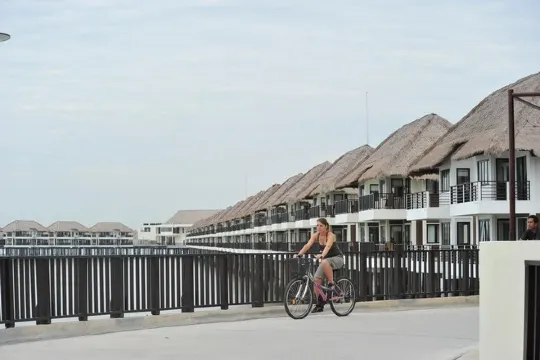 Avani Sepang Goldcoast Resort