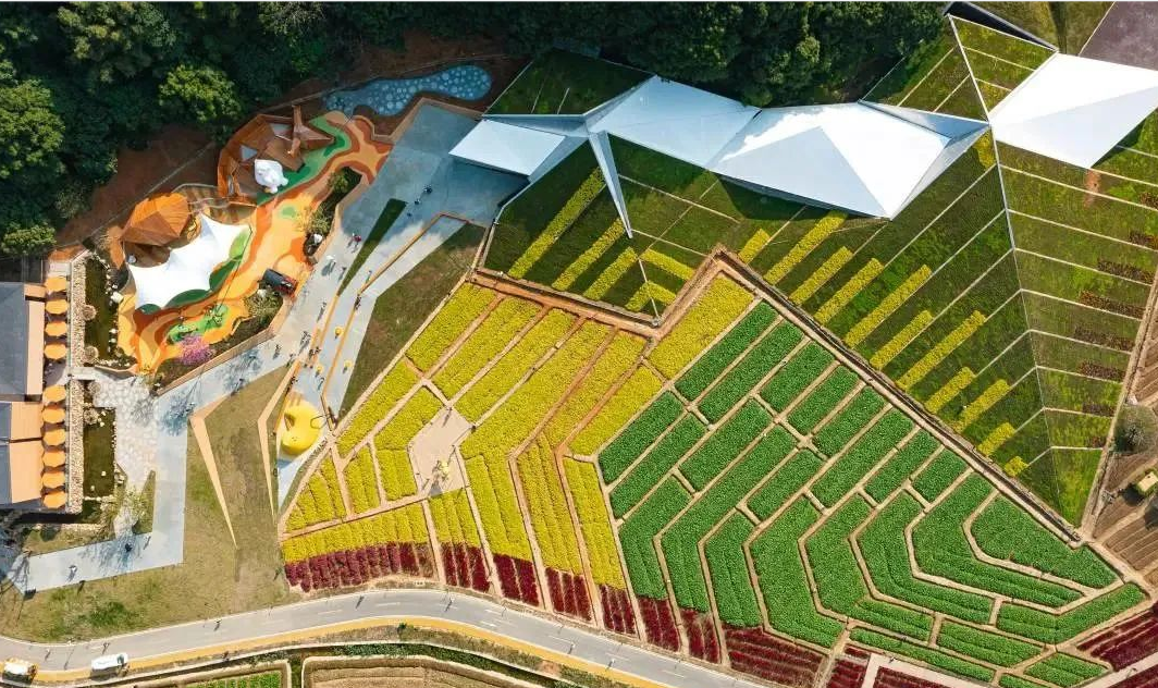 天人山水大地藝術園