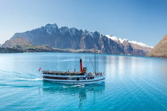 厄恩斯勞號百年蒸汽船