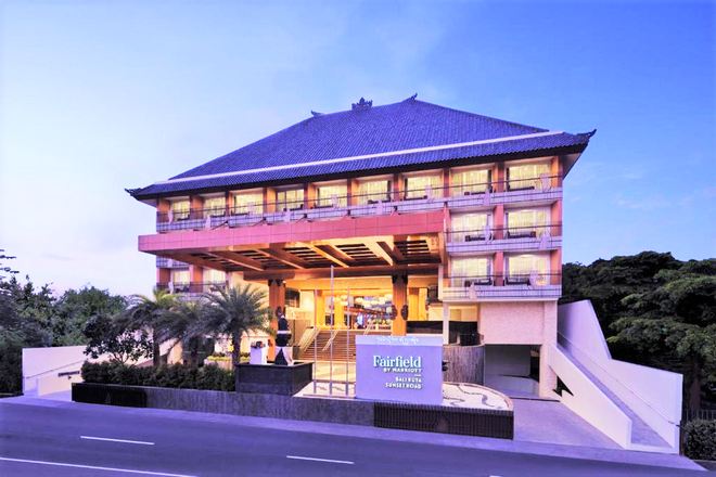 Fairfield by Marriott Kuta Sunset Road