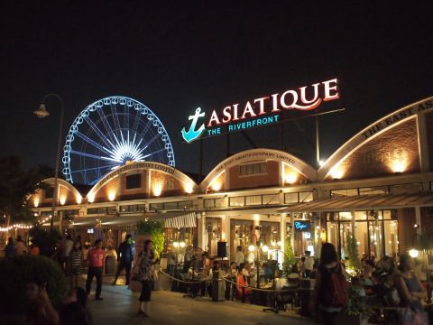 Asiatique The Riverfront