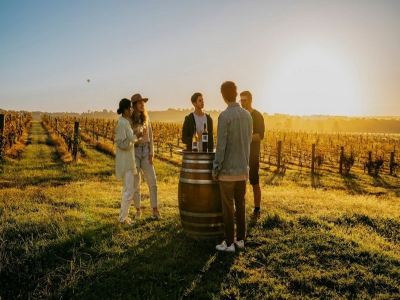 【香港航空】澳洲悉尼7天Chill嘆之旅～悉尼歌劇院導賞遊/羊駝農莊/牛軋糖朱古力工房/芝士廠/追蹤海豚之旅/乘全球最斜(52度)列車上藍山國家公園