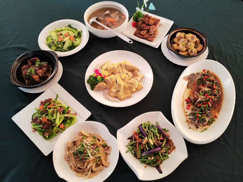 山泉水白切龍門鬍鬚雞宴