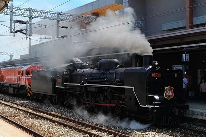 台鐵蒸汽火車~仲夏寶島號