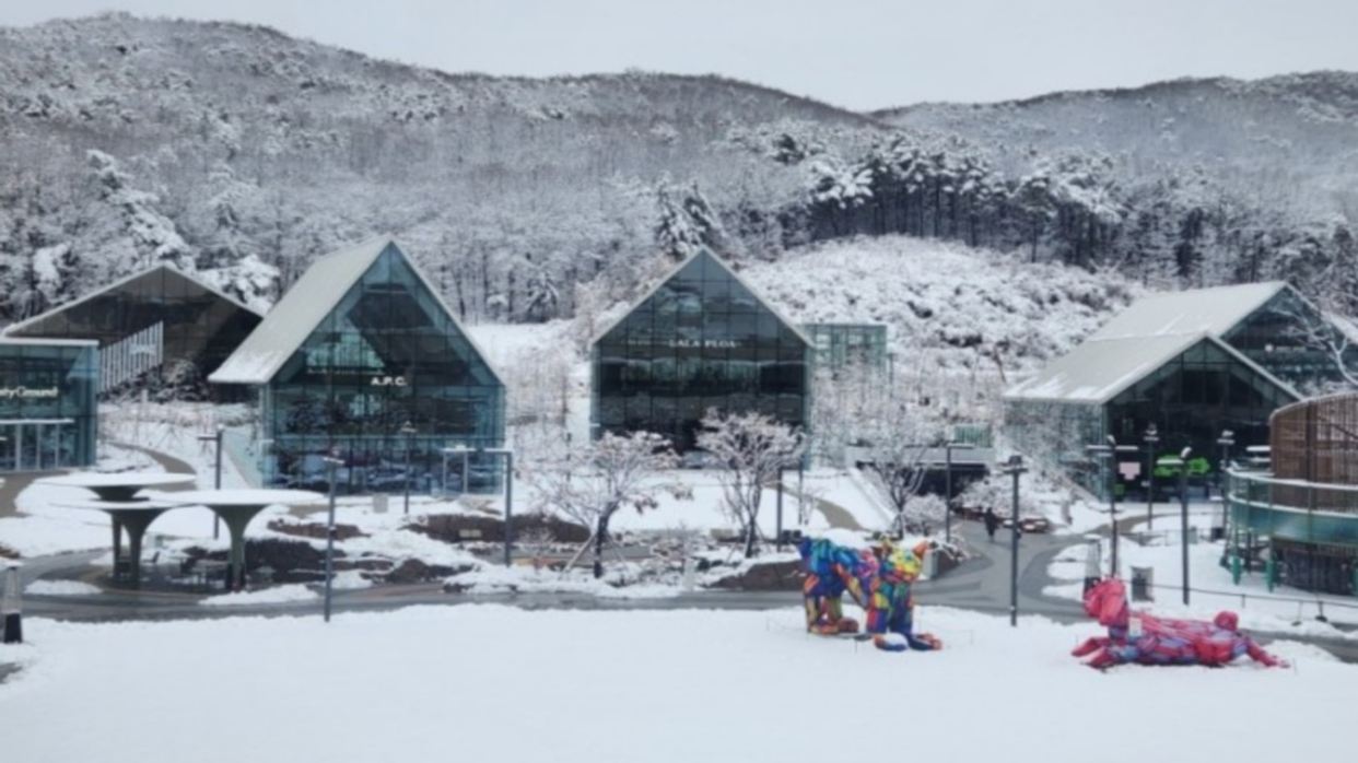 Premium Outlets Time Villas夢幻玻璃屋