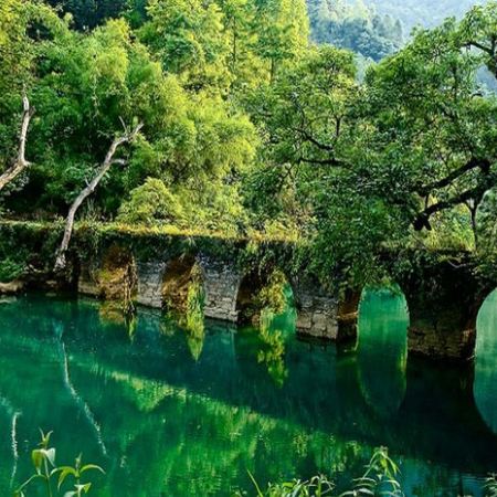 多彩貴州‧5天升級純玩高鐵團 安順、中國及亞洲第一大瀑布~黃果樹大瀑布、荔波、小七孔、大七孔景區、貴陽、甲秀樓夜景、青岩古鎮、世界首座高山峽谷斜拉橋~龍里河大橋