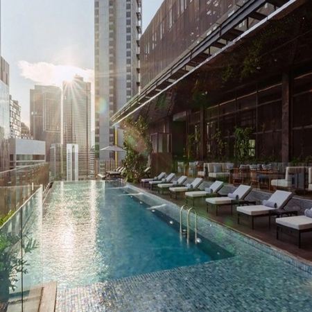 【4鑽】吉隆坡+馬六甲 天空之鏡5天之旅  【保證全程入住 國際五星級酒店 】-   天空之鏡、馬六甲古城、火龍果生態園、馬六甲河遊船之旅、雙子塔購物中心、布特拉清真寺、米芝蓮推薦《阿喜》肉骨茶