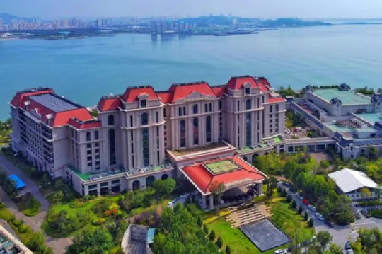 融創施柏閣酒店