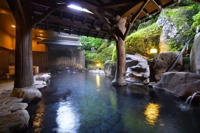 九重悠悠亭溫泉酒店