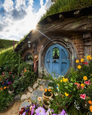 【新西蘭南北島】【 6-8月出發】秋冬「純」美9天之旅/探索真實存在的毛利村落、Kinross 酒莊享用豐富午餐及品嚐新西蘭葡萄酒/到訪電影哈比人村(魔戒拍攝場地)導覽之旅