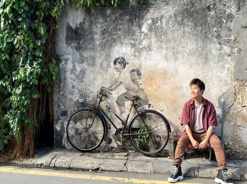 檳城、怡保、太平 美食暢玩5天之旅 《 特色壁畫彩繪街、姓氏橋、船遊木蔻島、怡保「泰姬陵」百年火車站、百年歷史海盜村【悉心安排品嚐時令水果】》 檳城、怡保、太平 美食暢玩5天之旅 《 特色壁畫彩繪街、姓氏橋、船遊木蔻島、怡保「泰姬陵」百年火車站、百年歷史海盜村【悉心安排品嚐時令水果】》