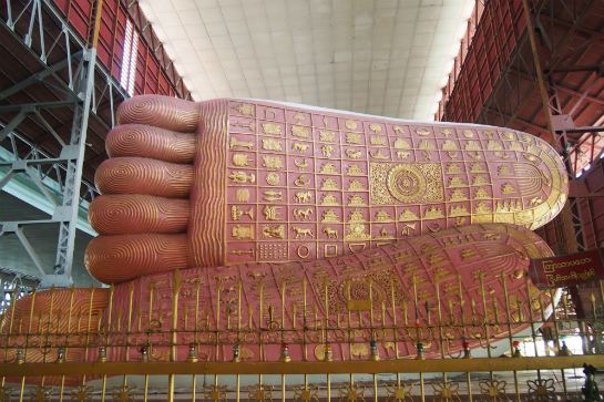 喬達基睡佛寶塔