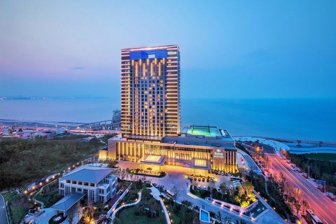 煙台金海岸希爾頓酒店