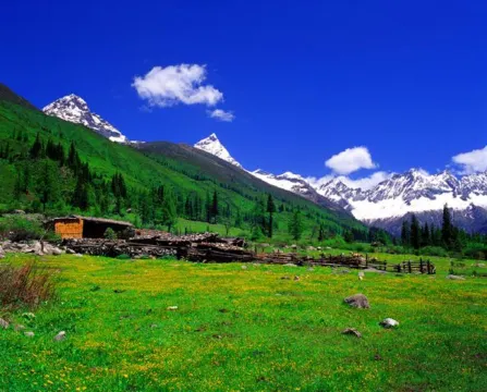 「東方阿爾卑斯」四姑娘山