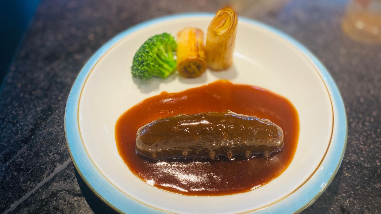 秘製蔥燒原條大連海參(位上)宴