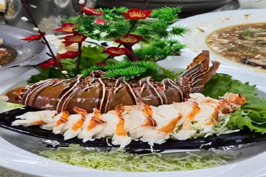 漁港活海鮮及龍蝦料理