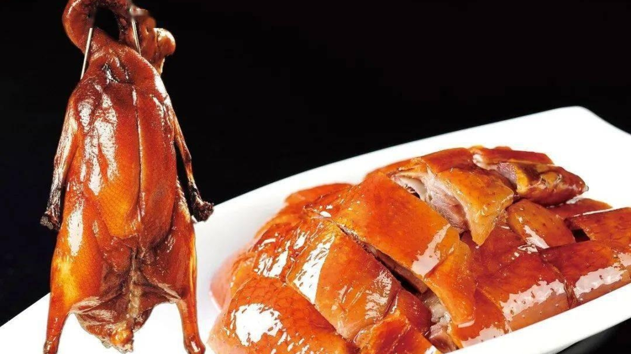 馳名荔枝木燒鵝(每席1隻燒鵝)