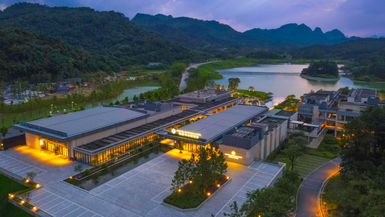 英德積慶裏仙湖酒店