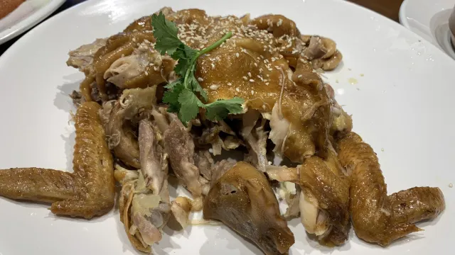 【老壇酸菜魚+手抓蔥香五花卷+金湯五穀燴花膠(位上)】