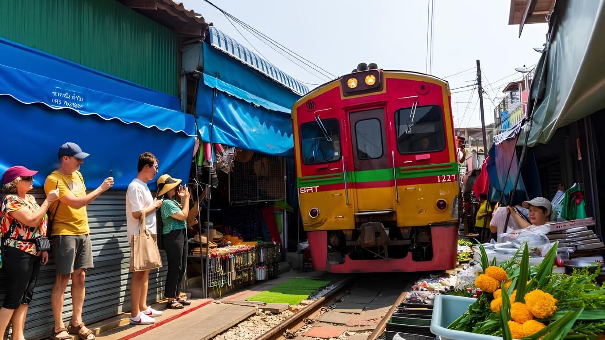 Mae Klong 火車鐵路市場