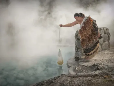 華卡雷瓦雷瓦毛利村導覽~蒸氣烹調
