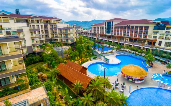 三英溫泉度假酒店