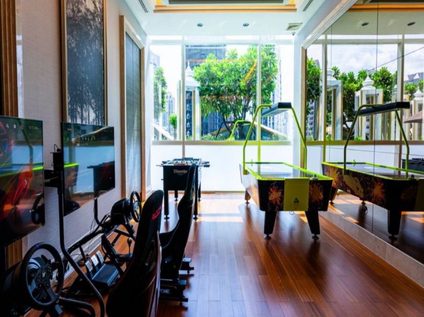 Grande Centre Point Hotel Terminal 21